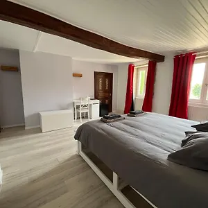 Au Clair De La Pierre - D'hotes Siccieu-Saint-Julien-et-Carisieu